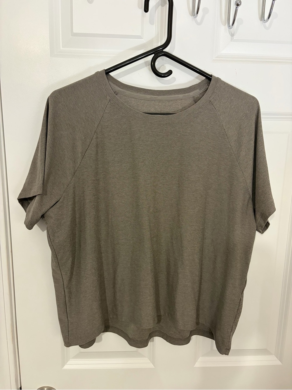 Jockey Short-Sleeve Athletic Relaxed Tee in Taupe XL